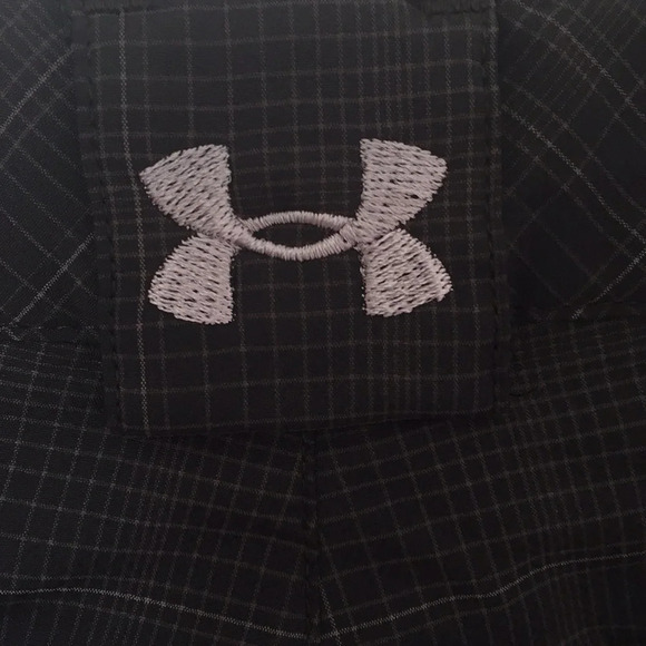 UNDER ARMOUR Youth Large Black Gray Pattern Preppy Embroidered Logo Shorts - Picture 3 of 7